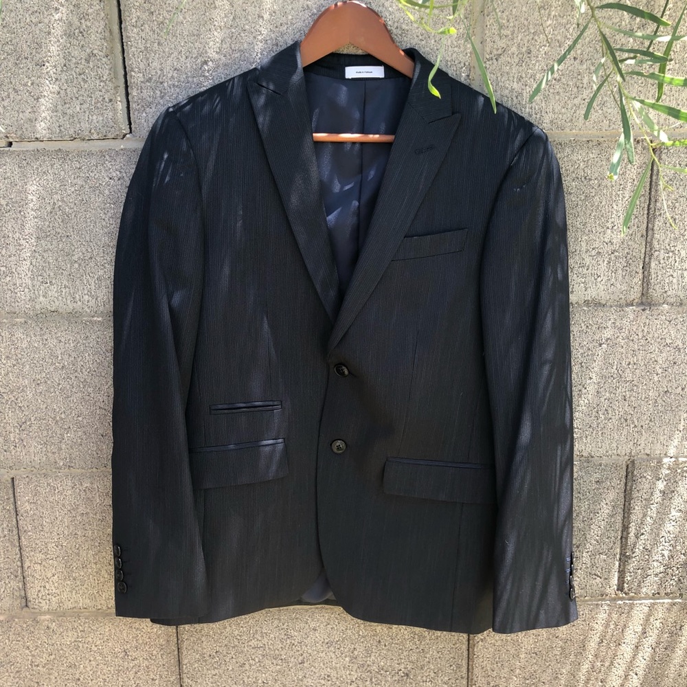 ⚠️Limited Time⚠️Navy Blue Suit W/Matching Slacks
